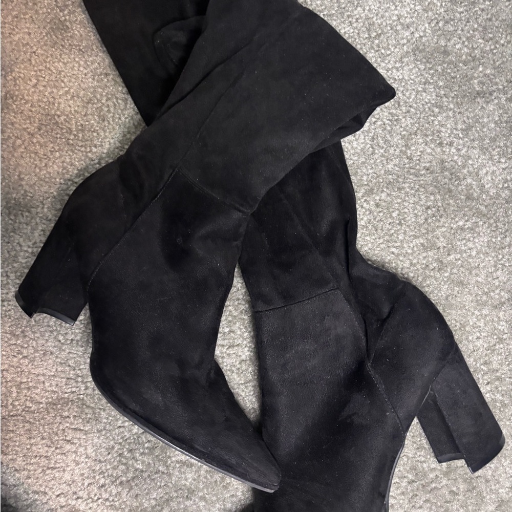 Marc Fisher Suede Pointed Toe Black Women's Knee High Boots size 9 - Picture 1 of 5